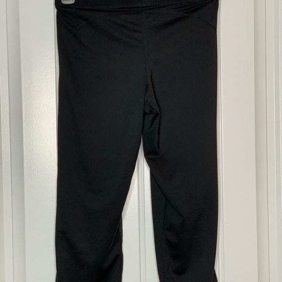 Workout Clothes - Picture 5 of 5